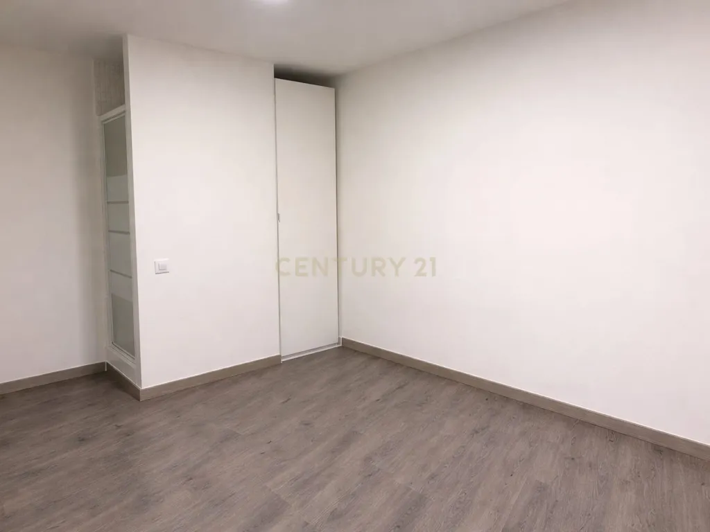 Escritório com possibilidade de mudança de uso para habitação na Rua Muntaner – Barcelona - Image 8