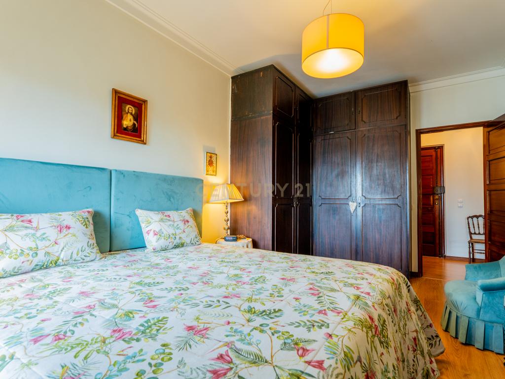 Apartamento T5 Remodelado no Lumiar – 152m² | Praceta Rua Alexandre Ferreira - Image 24
