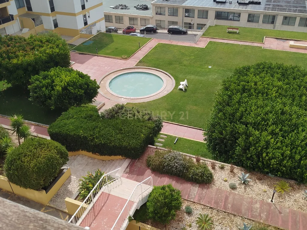 Apartamento T2 Mobilado com Vista Mar e parqueamento 1 carro - Image 41