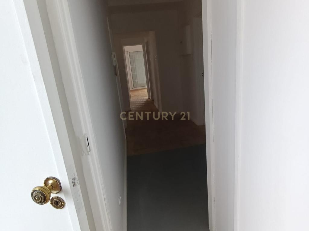 Apartamento 4 assoalhadas (T3) nos Olivais. Conforto e conveniência no coração da cidade - Image 18