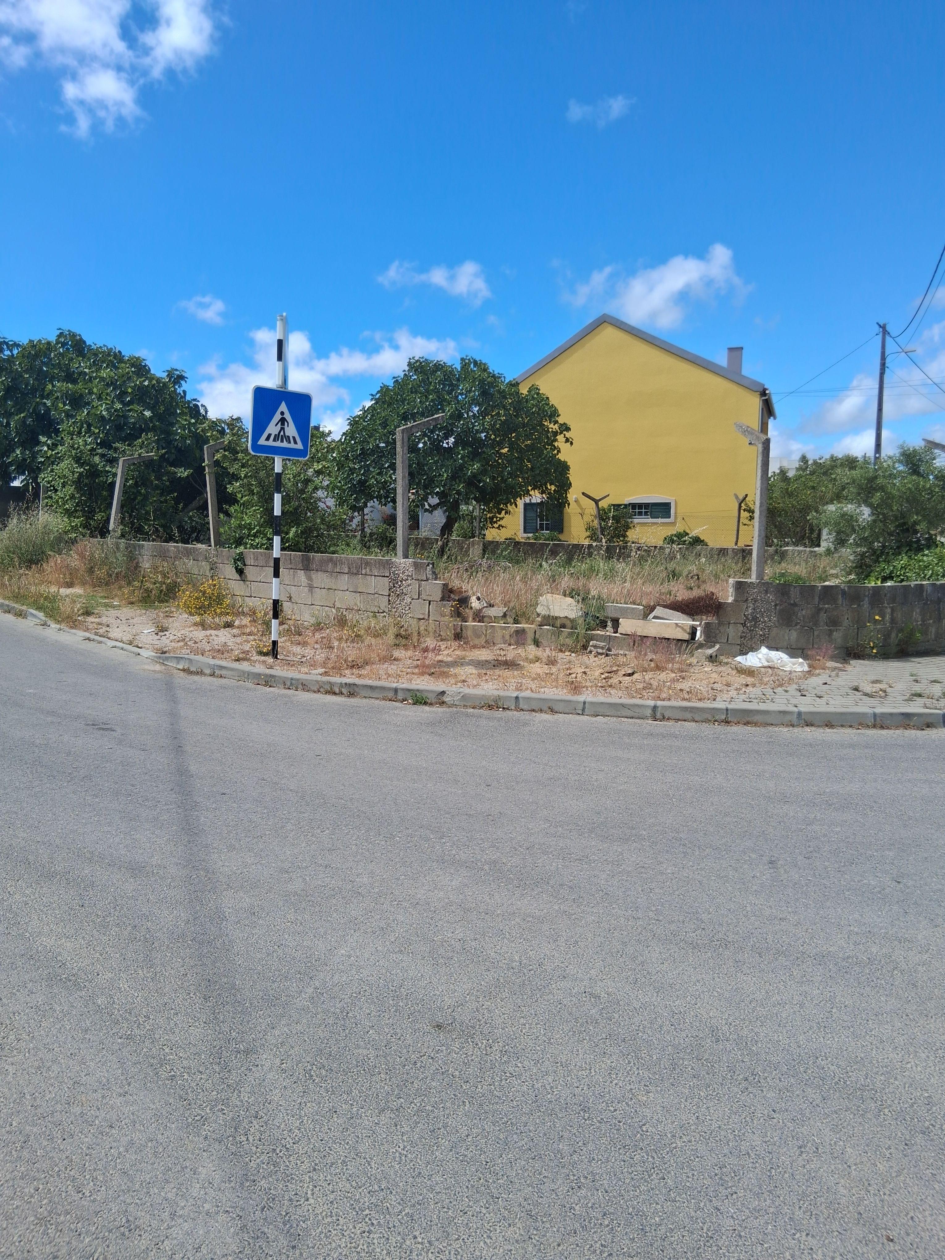 Fotografia 5 de Terreno urbano em gaveto na rua Fernão  Magalhães, Pinhal do General.