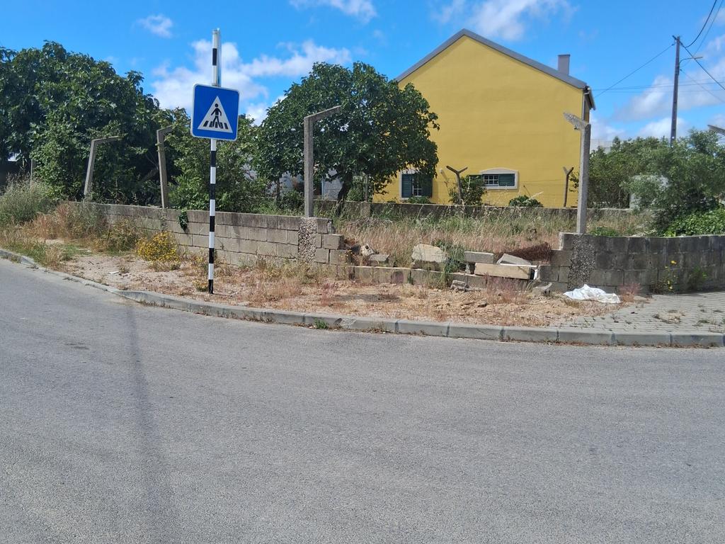 Terreno urbano em gaveto na rua Fernão Magalhães, Pinhal do General. - Image 5