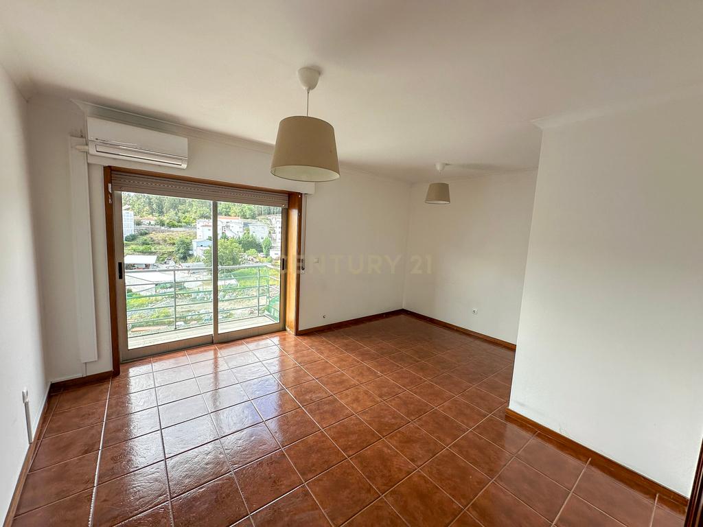T2 ultimo piso junto ao centro- paredes - Image 28