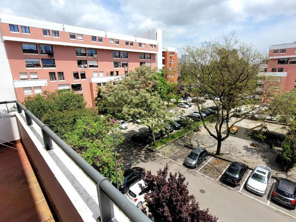 T3 Duplex para Arrendamento no Centro de Telheiras - Image 14
