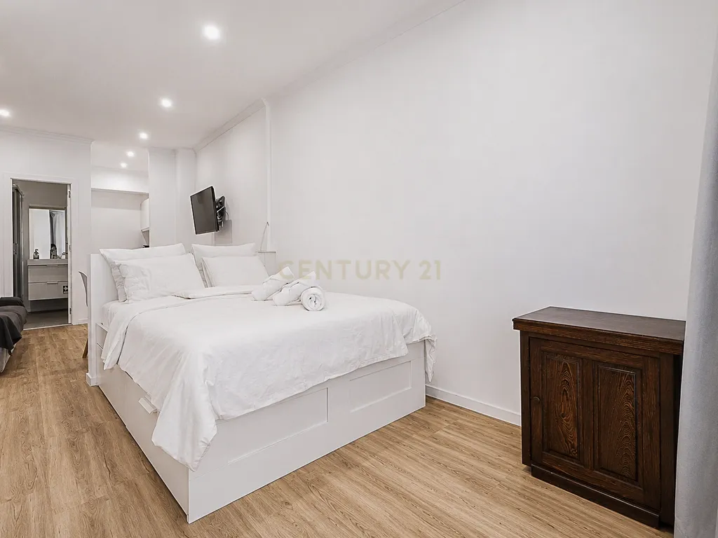 Apartamento T0 mobilado e equipado - Image 7