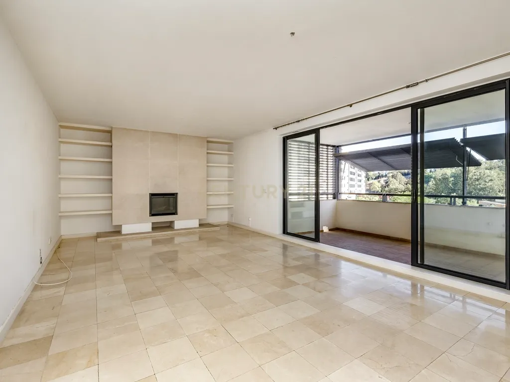 T2 com grande terraço no condominio Jardim das Laranjeiras em São Domingos de Benfica, Lisboa - Image 28