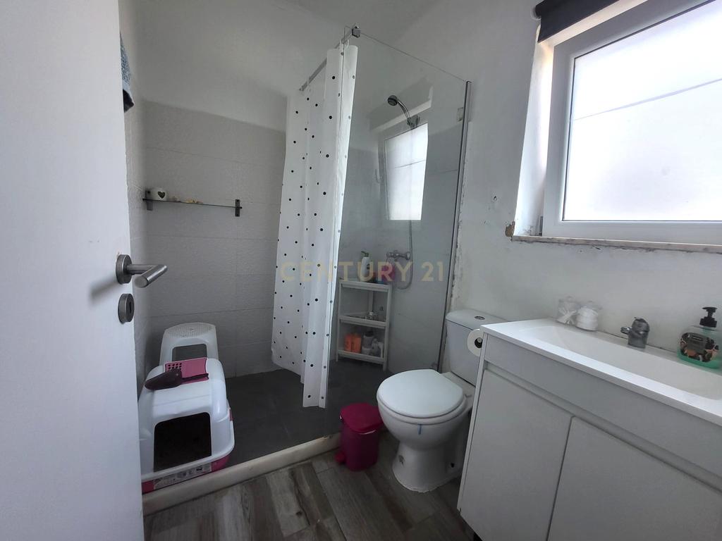 Moradia T2+2 – Quinta da Morgadinha, Charneca da Caparica - Image 8