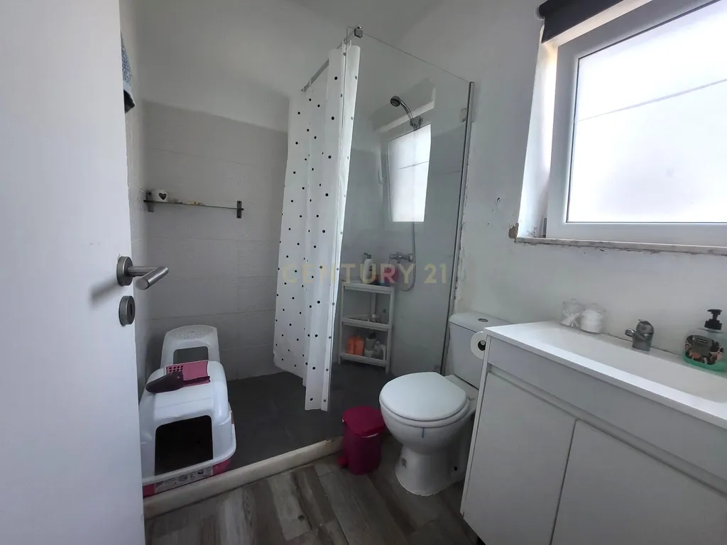 Moradia T2+2 – Quinta da Morgadinha, Charneca da Caparica - Image 8