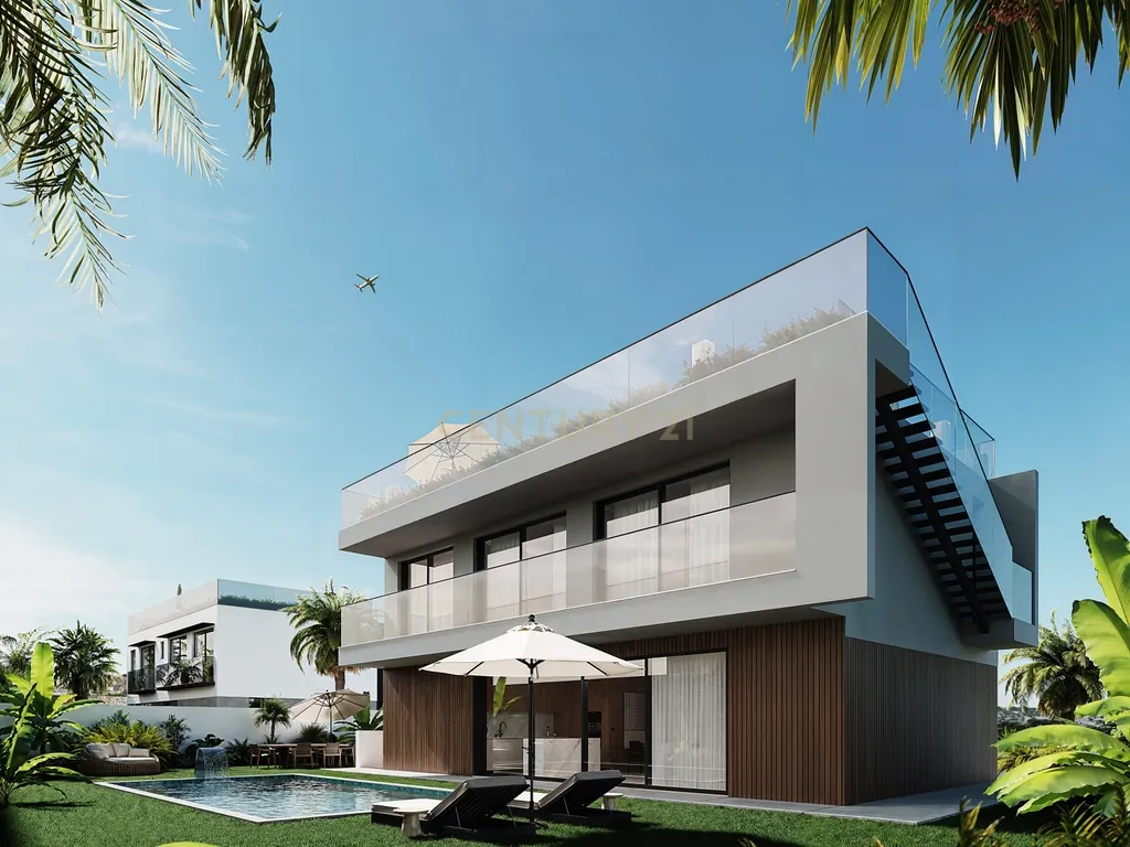 Moradia T4, com acabamentos premium, na Marina de Albufeira - Image 1