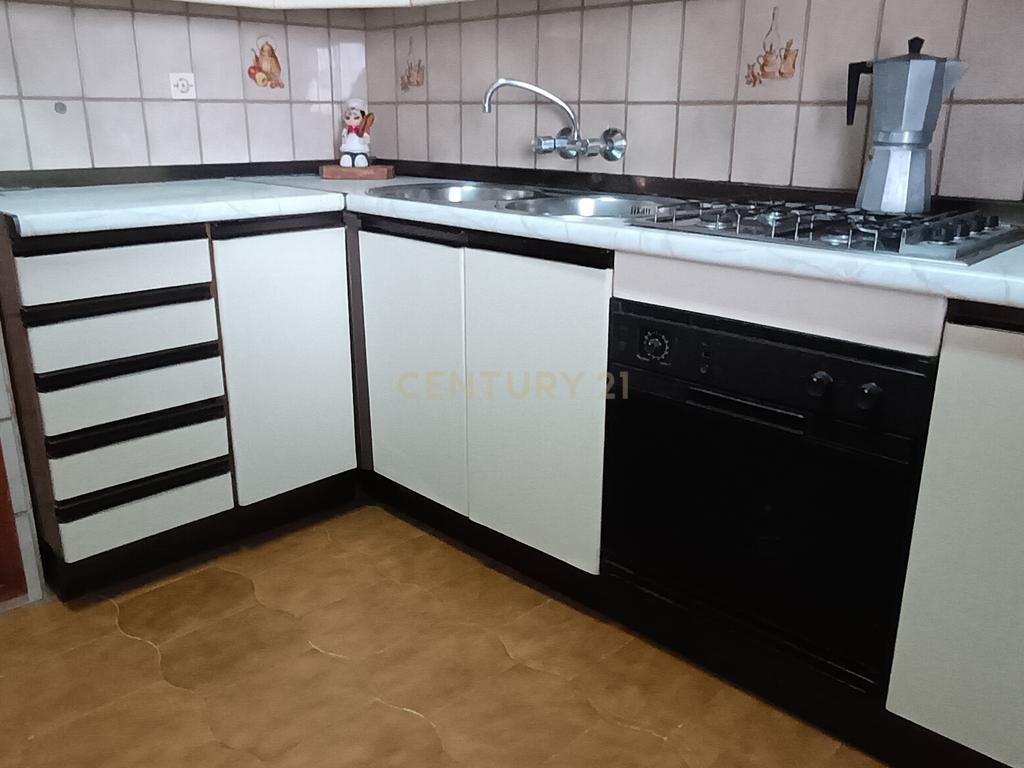 Espetacular T4 com Terraço e Garagem em Sevilla - 215.000€ - Image 14
