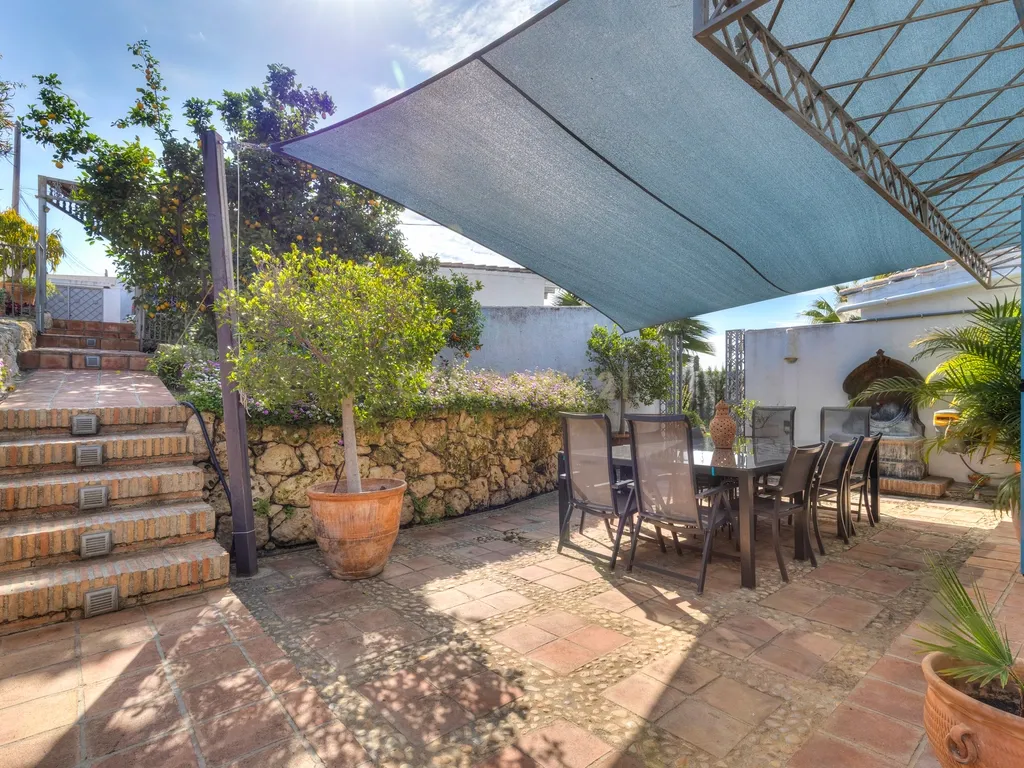 Impressionante moradia isolada com 5 quartos em San Pedro de Alcántara, Marbella - Image 33