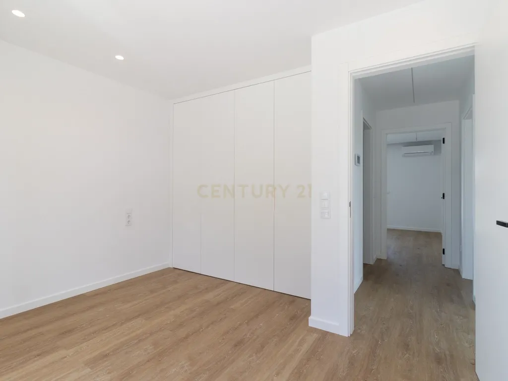 A Sua Nova Casa Está Pronta para Habitar! 🌊🏡 Moradia Nova T3 Aroeira À Beira da Praia da Fonte da Telha, na Prestigiada Aroeira - Image 40