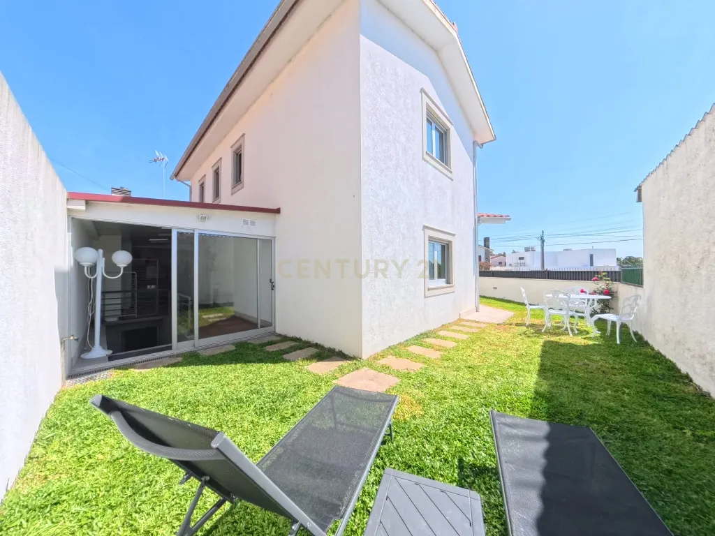 Moradia T4 em Esposende com Jardim e Garagem - Image 30