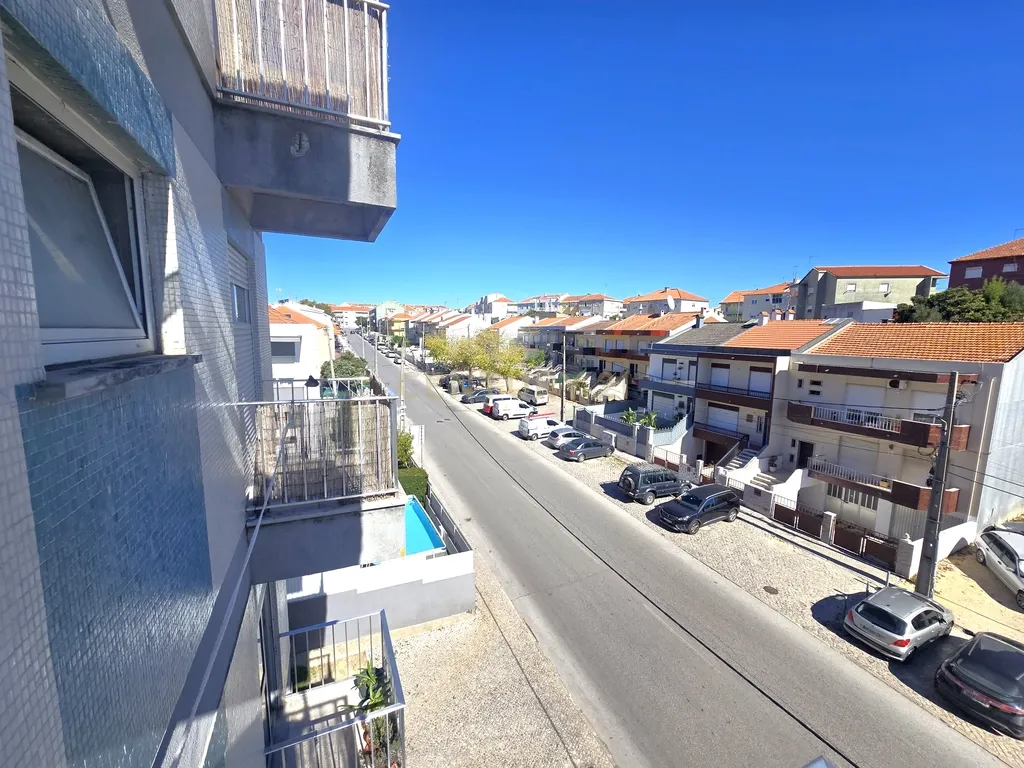 Apartamento T1 transformado em T2 no Feijó - Image 12