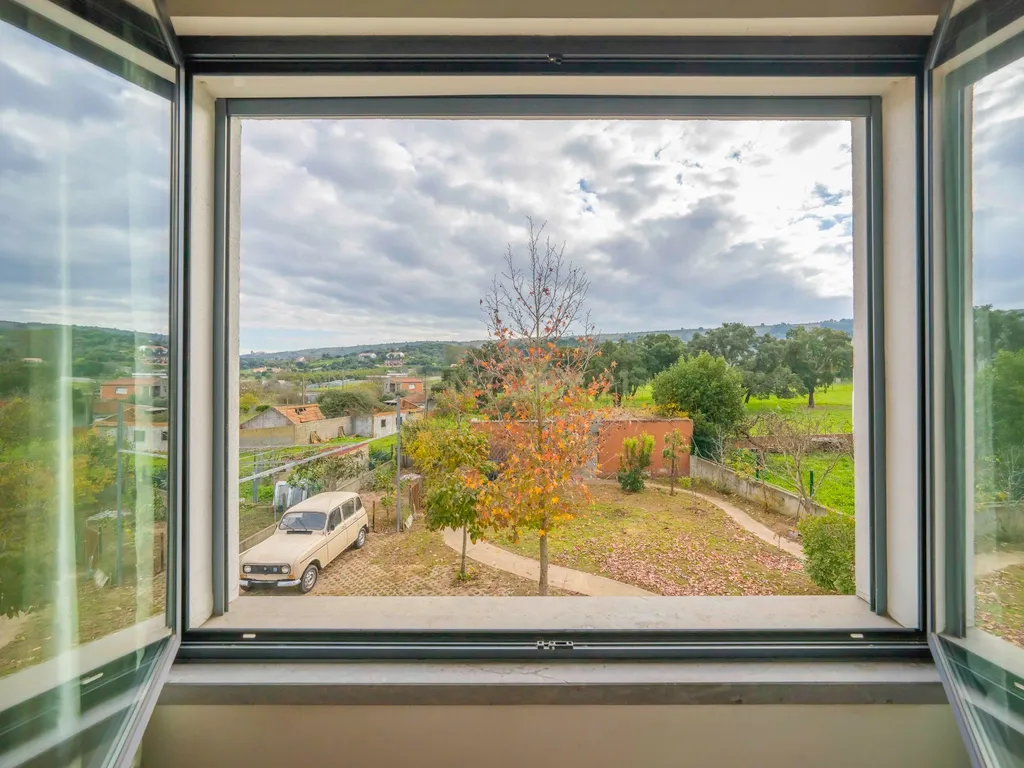 Moradia T5 Isolada, com Dois Pisos, Elevador e Terraço, com 800m2 de Terreno , na Quinta do Anjo, Palmela - Image 16