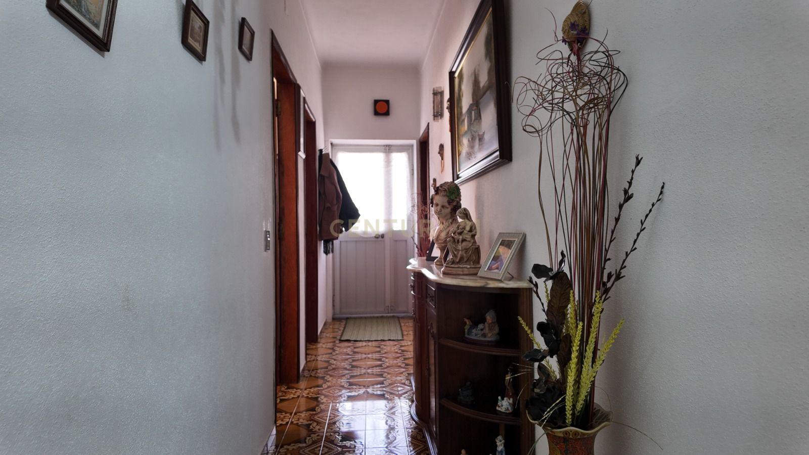 Fotografia 8 de Excelente Moradia T3, Retaxo, Castelo Branco