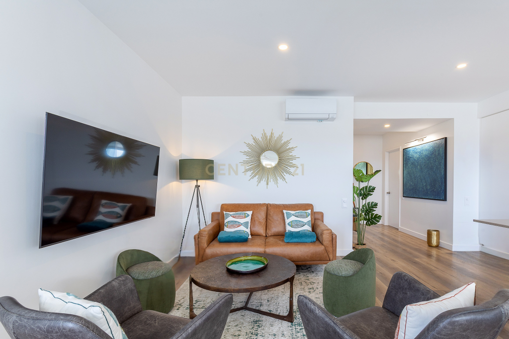Penthouse T3 de Luxo no 20.º e Último Piso | Vista Mar Única sobre Ponta Delgada - Image 17