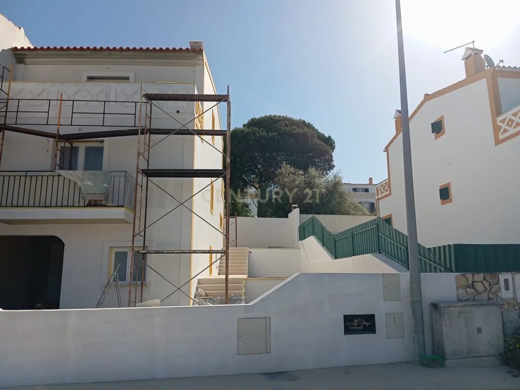 Moradia Geminada T3 em Construção na Quintinha - Sesimbra - Image 3
