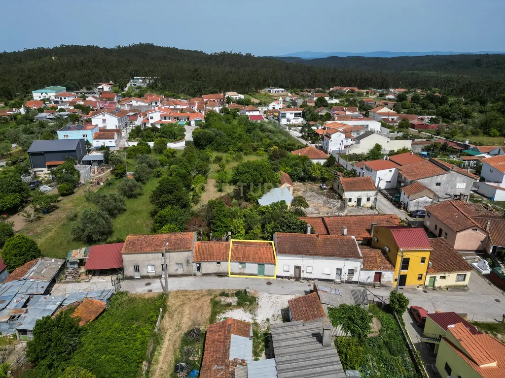 Moradia para reabilitação total, situada em Casal do Redinho, Alfarelos, Soure - Image 9