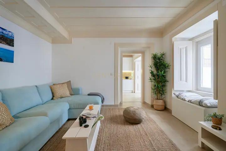 Apartamento T2 renovado e mobilado com pátio exterior privado. Em venda! - Image 5