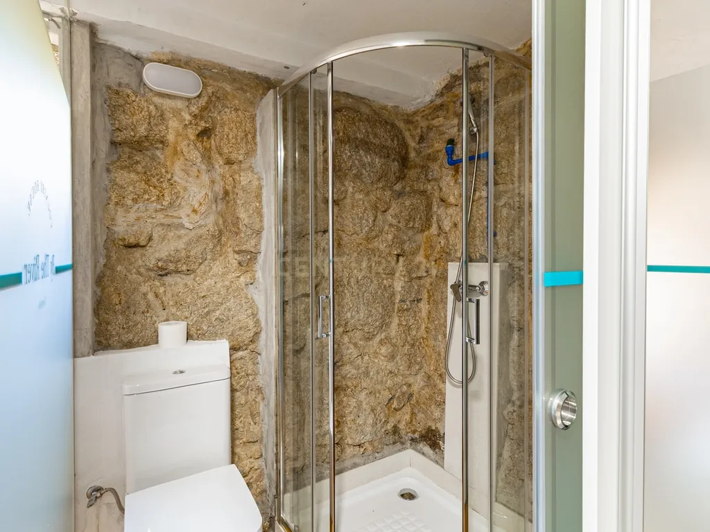 Um Refúgio no Gerês com 2 casas junto ao Rio - Image 49