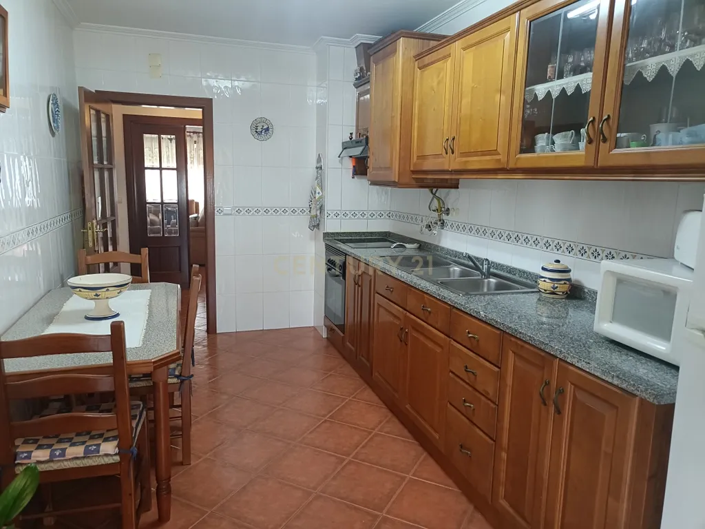 Apartamento T3 com box| Oliveira do Hospital, Coimbra - Image 43