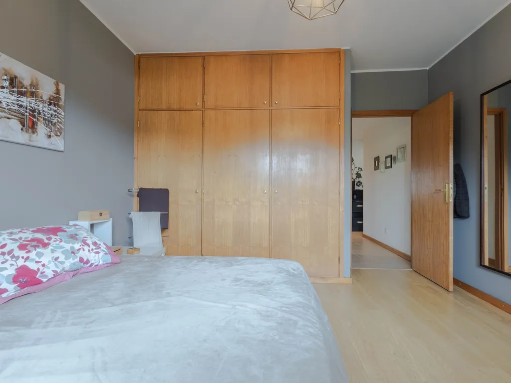 Fantástico Apartamento T2 com Lareira, Varanda e Lugar de Garagem | Fânzeres – Gondomar - Image 20