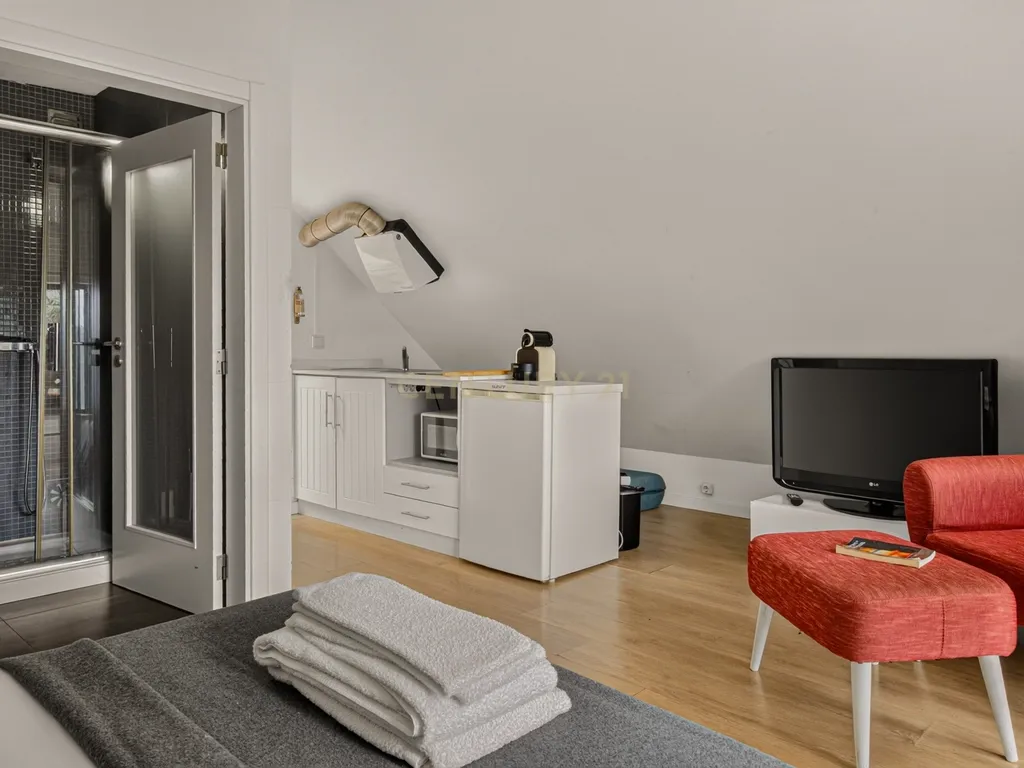 Investimento Raro no Gerês – Propriedade com 3 Apartamentos Independentes e Vista Deslumbrante para a Albufeira da Caniçada - Image 25