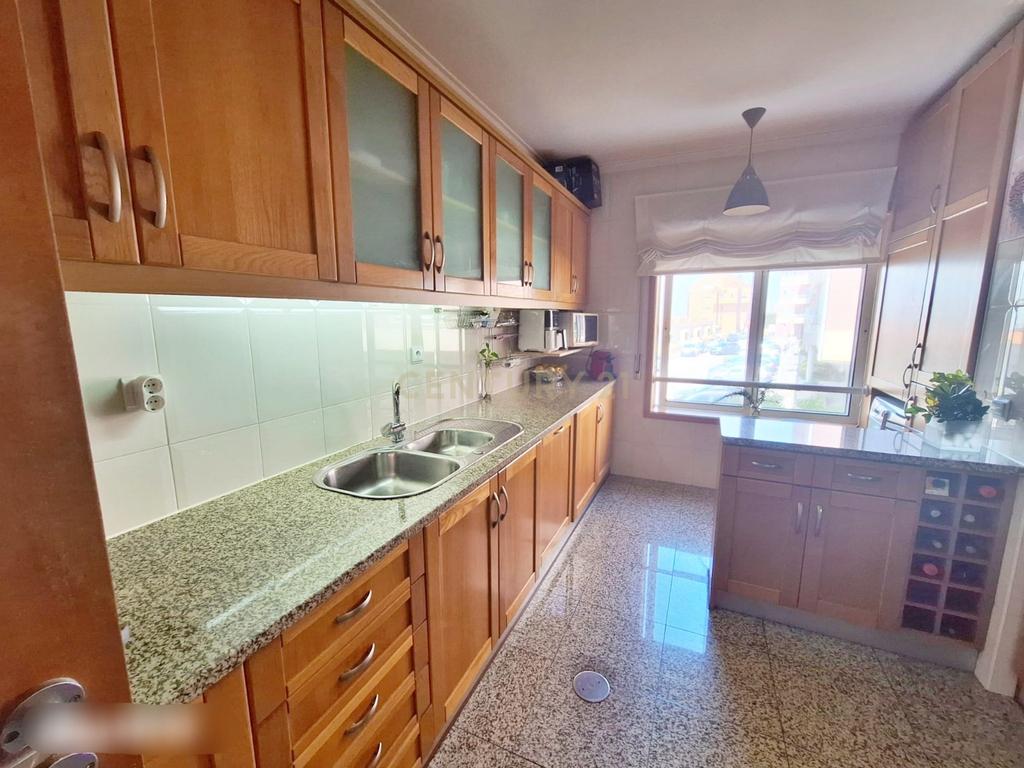 Apartamento T3 com Vista Mar em S. Félix da Marinha, Vila Nova de Gaia - Image 12