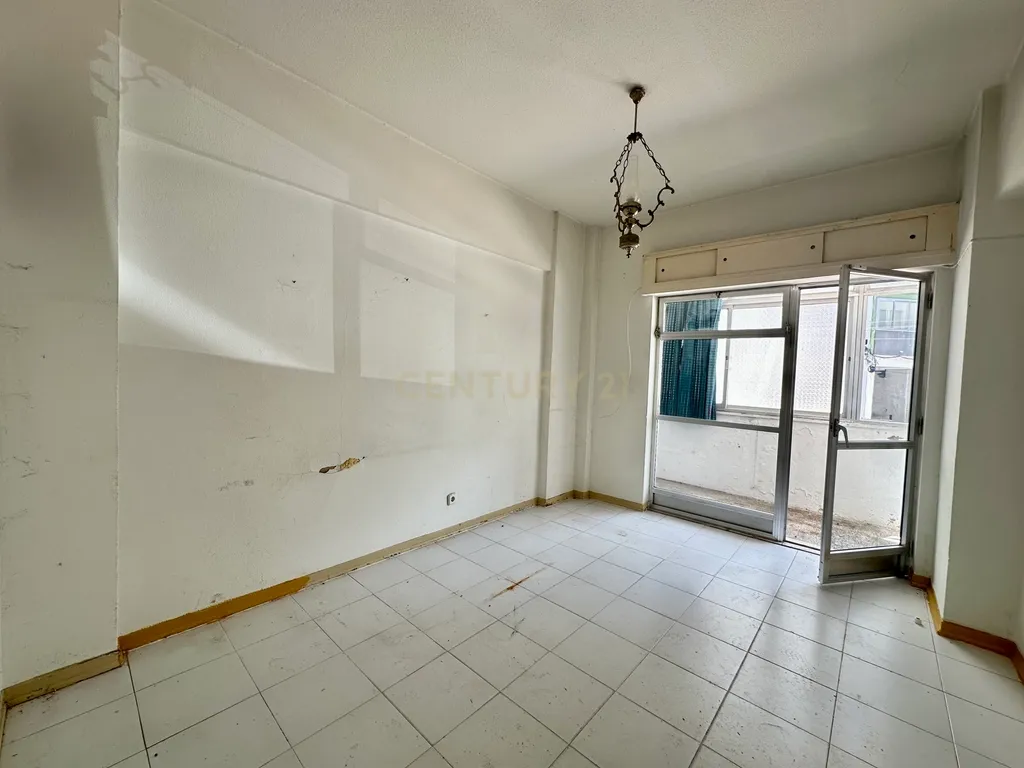Apartamento T1 em Paço de Arcos - junto à praia e Escola Superior Náutica Infante D. Henrique - Image 6