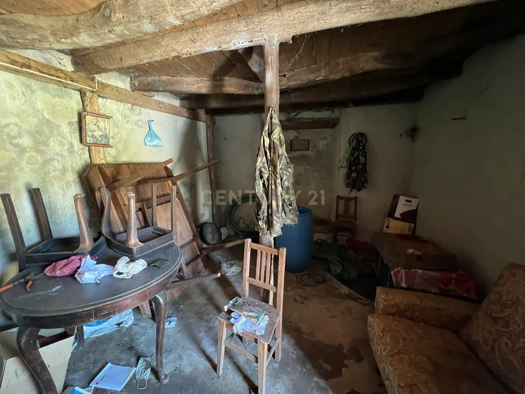 Fotografia 11 de Casa para Recuperação no Suimo em Tomar