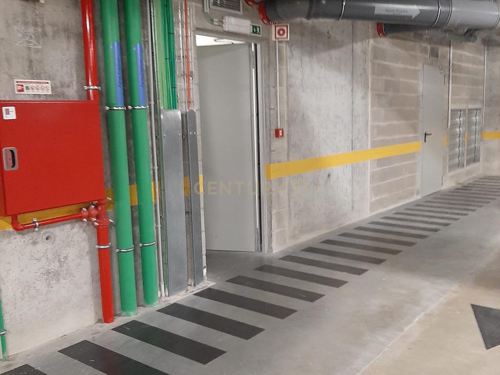 Arrecadação para Arrendamento, Antas, Porto - Image 1