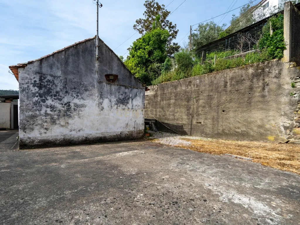 Moradia para reconstrução - Semide - Image 4