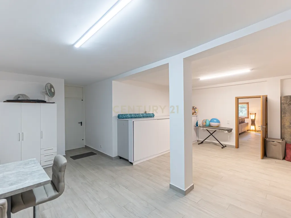 Fantástica moradia T4 de Luxo com piscina em Valongo - Image 42