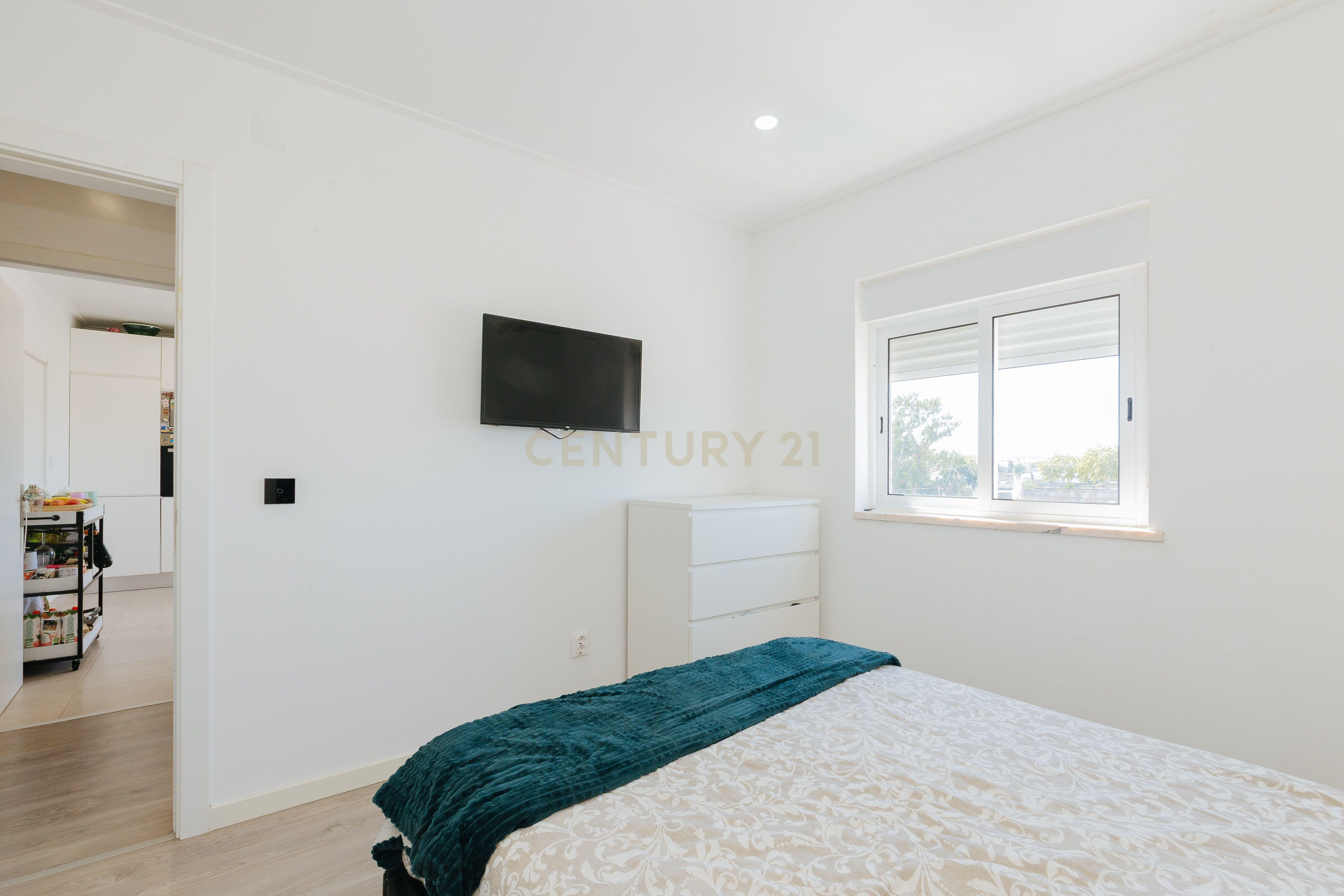 Fotografia 8 de Apartamento T2+1 Renovado em Alhos Vedros