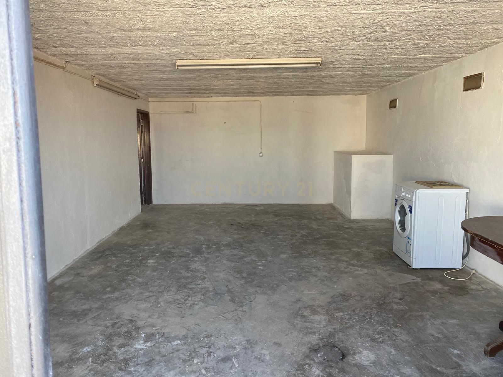 Moradia V3 com garagem e armazém Torres Vedras - Image 17