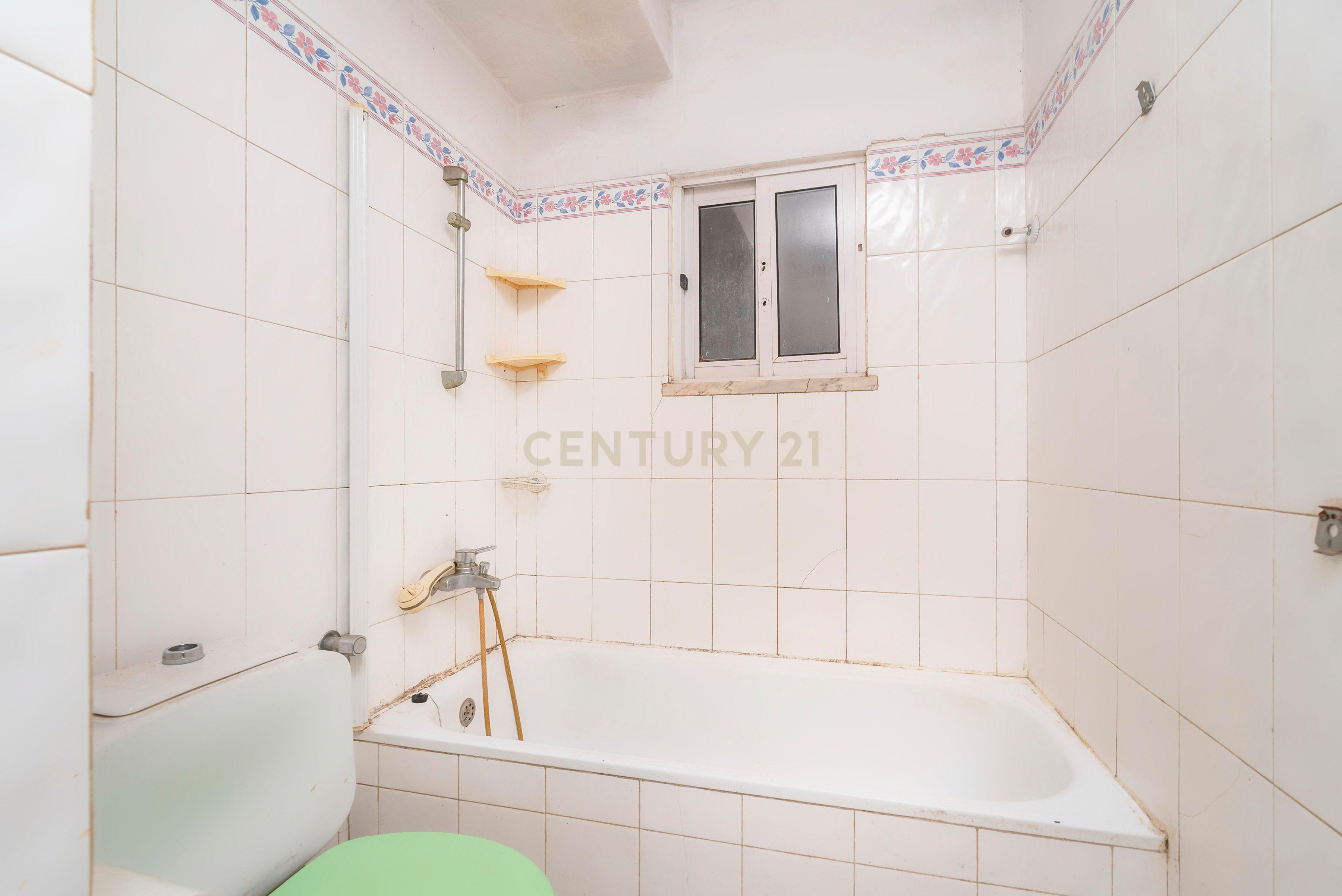 Fotografia 7 de Apartamento T4 Excelente Localização Centro de Albufeira.