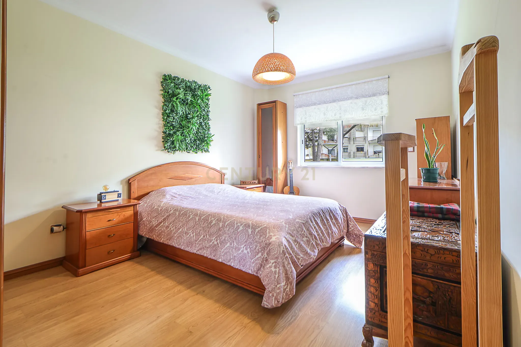 Apartamento T3 em Pinhal de Frades, Seixal, com garagem e arrecadação. - Image 24