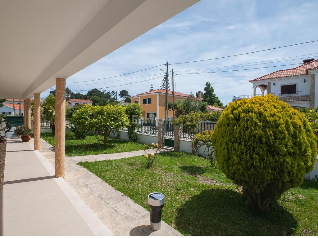 Moradia com 480m2 e piscina, na Ericeira - Image 35