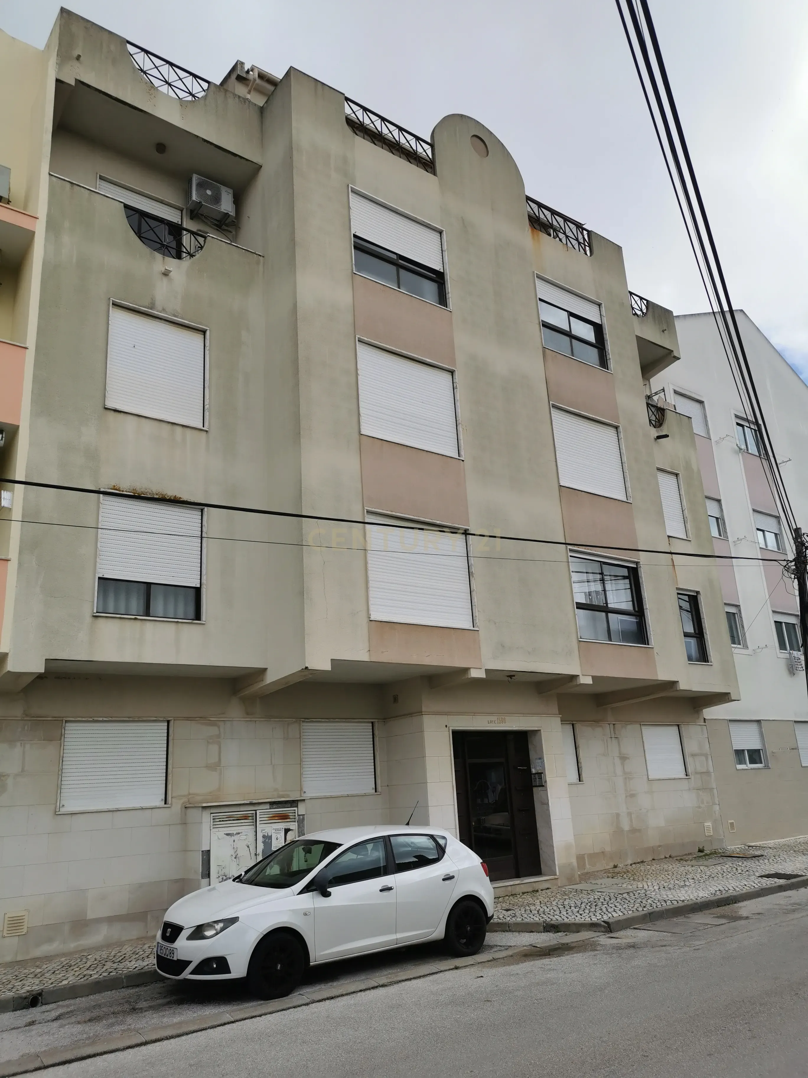 Duplex em Setúbal com Vista e Luz Natural - 3 Quartos - Image 17