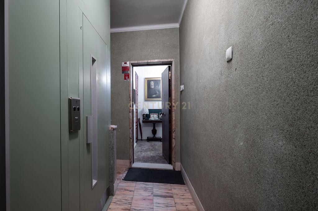 Excelente Oportunidade no Lumiar – T4 de 113 m² - Image 23