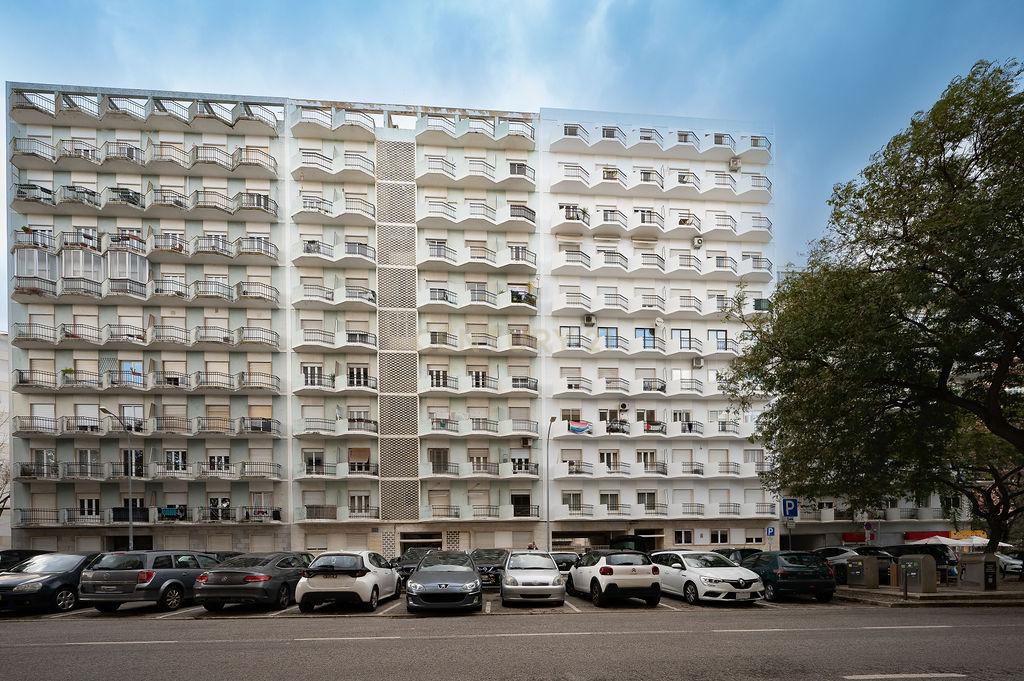 Excelente Oportunidade no Lumiar – T4 de 113 m² - Image 25
