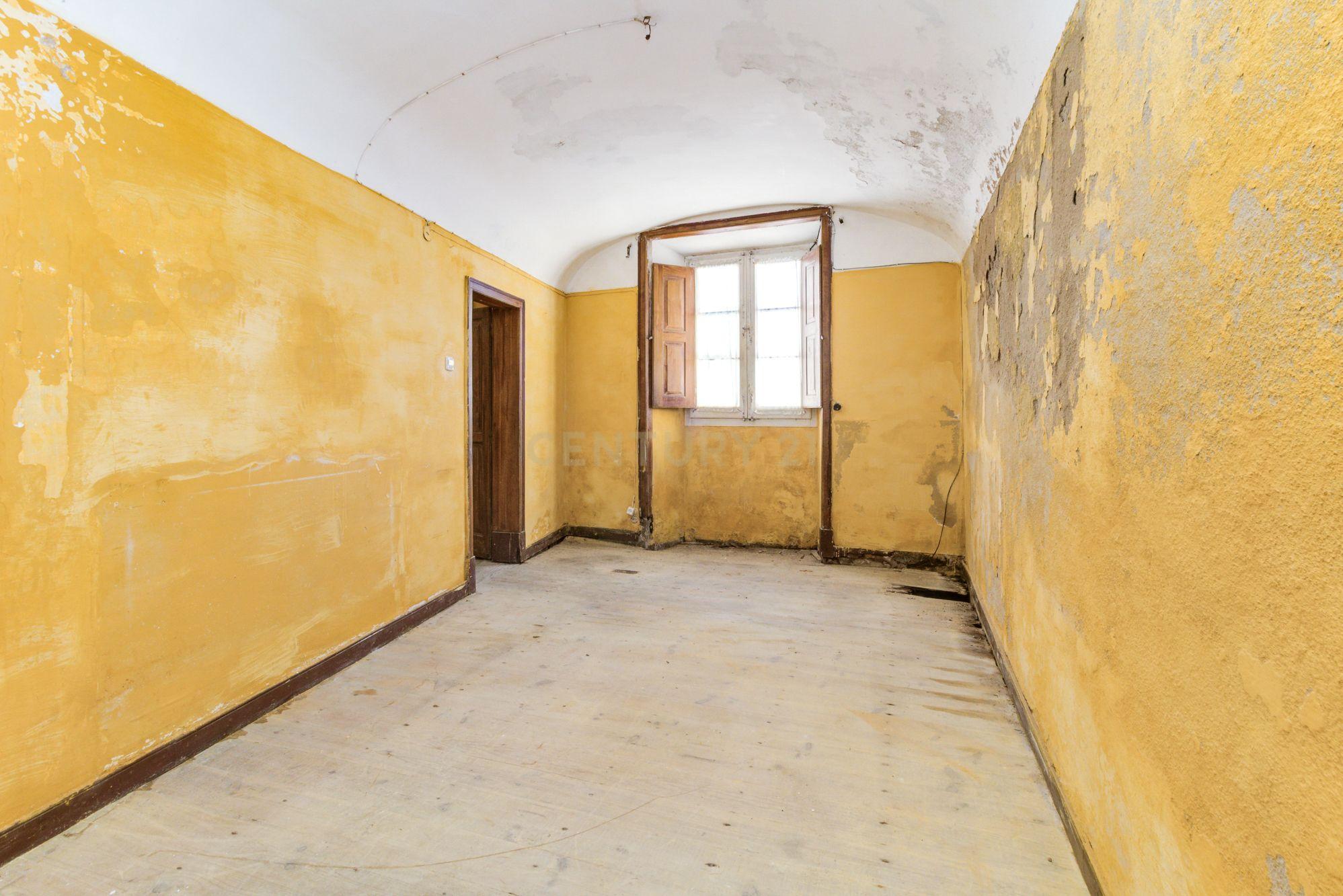 Apartamento T2 com 125m2 no Centro Histórico de Évora - Image 15