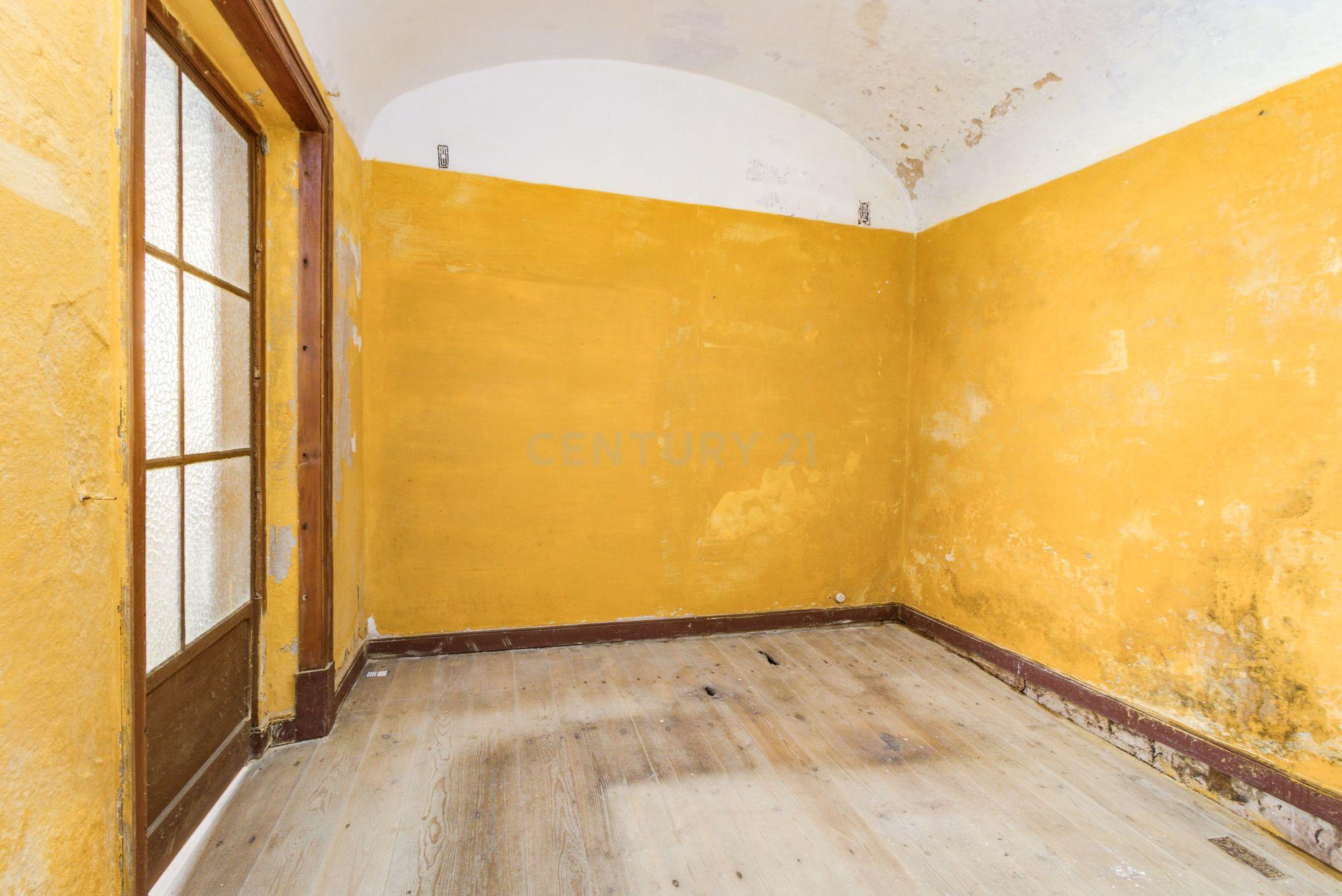 Apartamento T2 com 125m2 no Centro Histórico de Évora - Image 9