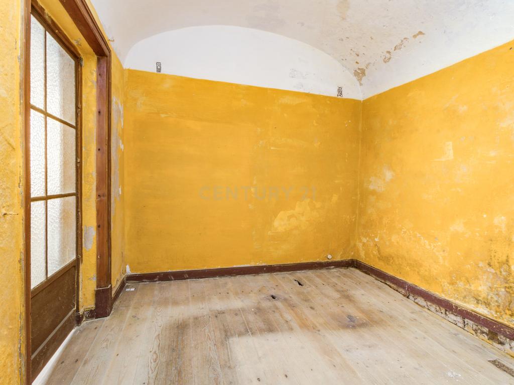 Apartamento T2 com 125m2 no Centro Histórico de Évora - Image 9