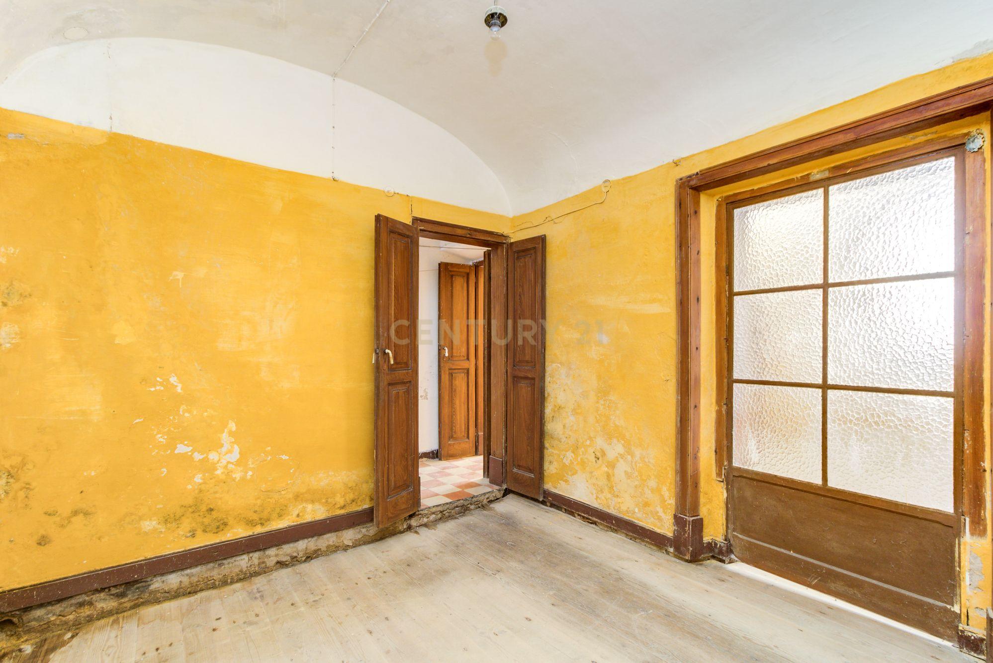 Apartamento T2 com 125m2 no Centro Histórico de Évora - Image 8