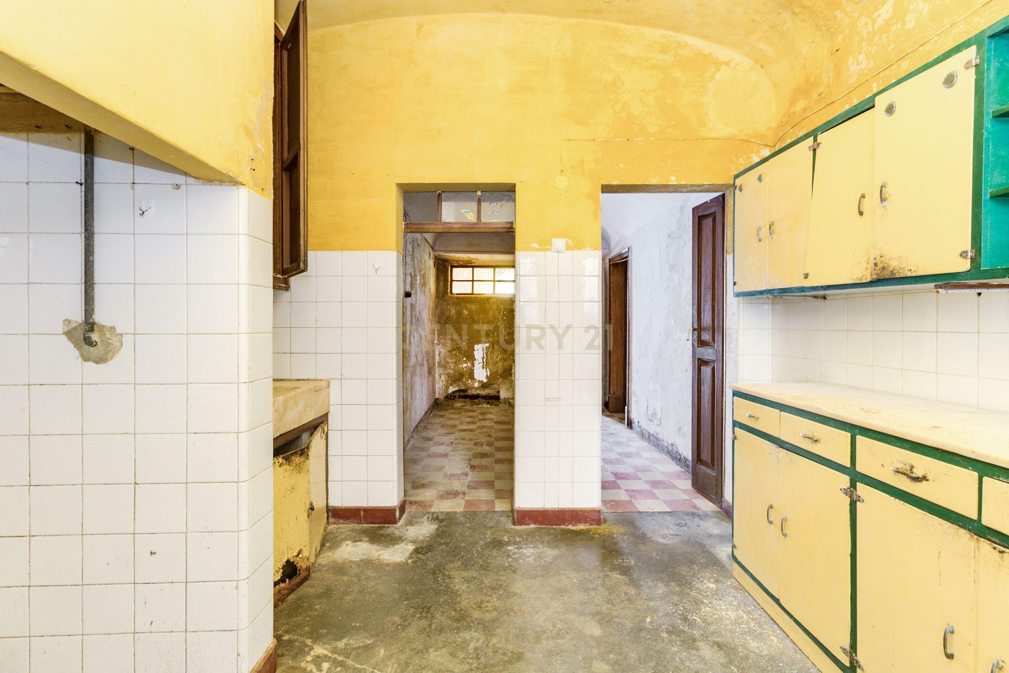 Apartamento T2 com 125m2 no Centro Histórico de Évora - Image 12