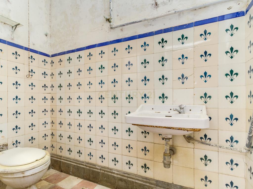 Apartamento T2 com 125m2 no Centro Histórico de Évora - Image 21