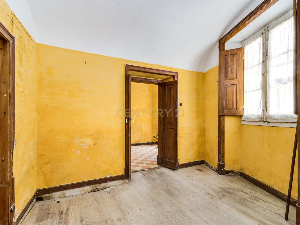 Apartamento T2 com 125m2 no Centro Histórico de Évora - Image 14