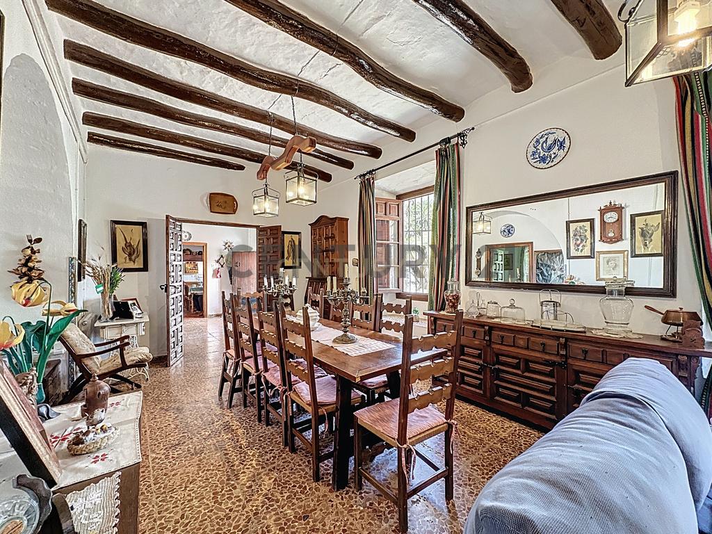 🏡 Encanto andaluz no coração da região: Casa histórica em Humilladero (Málaga) - Image 16